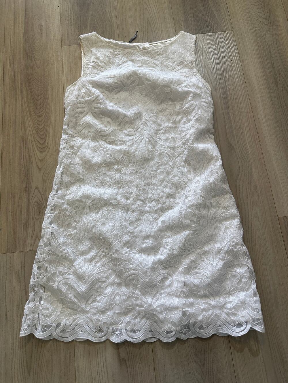 Elie Tahari White Medallion Lace Shift Dress Scalloped Hem Sleeveless Women's